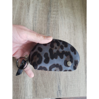 Sleutel- / tassenhanger tasje panter grijs